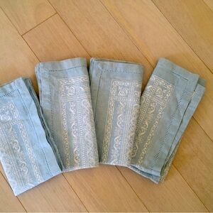 Martha Stewart Linen blend Napkins - Set of 4